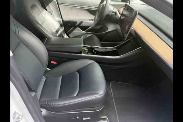 Tesla Model 3 Long Range AWD 75 kWh l Pano l AutoPilot l Camera l