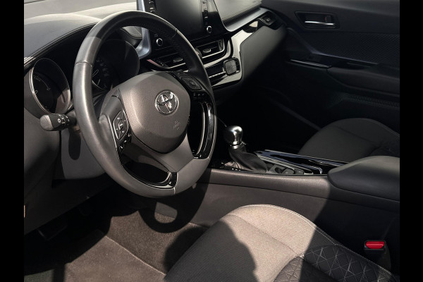 Toyota C-HR 2.0 Hybrid First Edition NL AUTO | 1E EIG | CAMERA | NAVI | Toyota C-HR 2.0 Hybrid First Edition NL AUTO | 1E EIG | CAMERA | NAVI |
