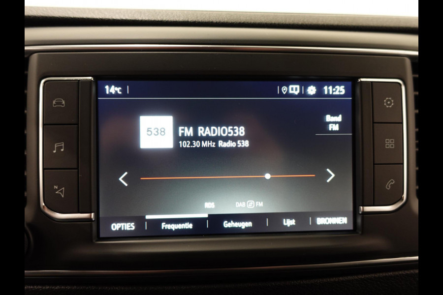 Opel Vivaro 145pk Automaat L3H1 Dubbele cabine 6-zits Navigatie Camera Trekhaak Apple carplay Parkeersensoren Cruise control