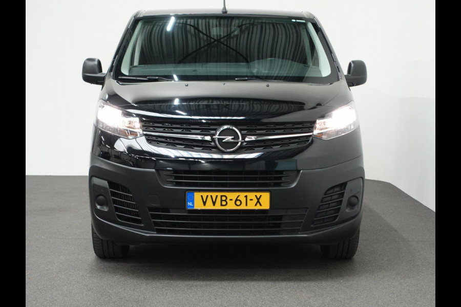 Opel Vivaro 145pk Automaat L3H1 Dubbele cabine 6-zits Navigatie Camera Trekhaak Apple carplay Parkeersensoren Cruise control