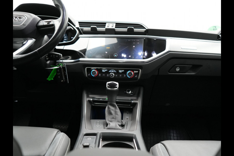 Audi Q3 Sportback 45 TFSI e S Line Plug In Hybrid 245pk Dealer O.H PHEV | Adaptive Cruise | Alcantara Sportstoelen Verwarmd | Bluetooth | Lane Assist | Blis | Sfeerverlichting | Navigatie | Virtual | DAB | 20"LM | Audi Q3 Sportback 45 TFSI e S Line Plug In Hybrid 245pk Dealer O.H PHEV | Adaptive Cruise | Alcantara Sportstoelen Verwarmd | Bluetooth | Lane Assist | Blis | Sfeerverlichting | Navigatie | Virtual | DAB | 20"LM |