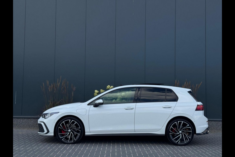 Volkswagen Golf 1.4 eHybrid GTE 245pk FULL PANO CAMERA NAVI SFEER IQ LIGHT