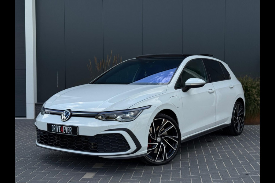Volkswagen Golf 1.4 eHybrid GTE 245pk FULL PANO CAMERA NAVI SFEER IQ LIGHT