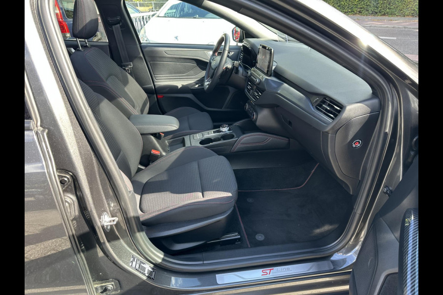 Ford FOCUS Wagon 1.5 EcoBoost Automaat ST Line X Business Panorama|Headup|Camera|Keyless|Rijstrook