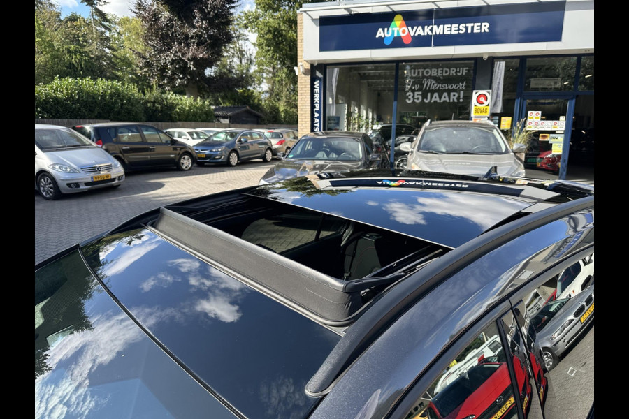 Ford FOCUS Wagon 1.5 EcoBoost Automaat ST Line X Business Panorama|Headup|Camera|Keyless|Rijstrook