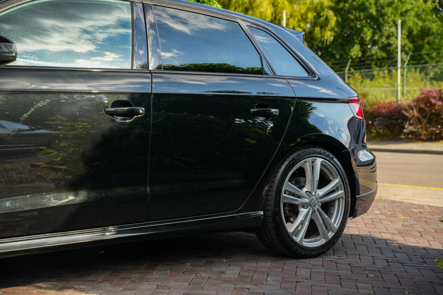 Audi A3 Sportback 35 TFSI CoD Advance Sport S line Led
