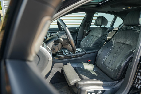 BMW 7 Serie 750i xDrive High Executive Panodak Memory Harman Kardon 360 Cam ACC DAB+