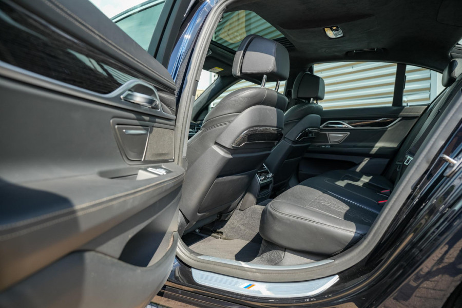 BMW 7 Serie 750i xDrive High Executive Panodak Memory Harman Kardon 360 Cam ACC DAB+