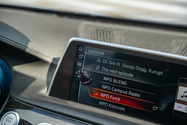 BMW 7 Serie 750i xDrive High Executive Panodak Memory Harman Kardon 360 Cam ACC DAB+
