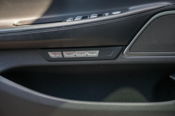 BMW 7 Serie 750i xDrive High Executive Panodak Memory Harman Kardon 360 Cam ACC DAB+
