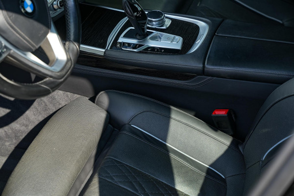 BMW 7 Serie 750i xDrive High Executive Panodak Memory Harman Kardon 360 Cam ACC DAB+