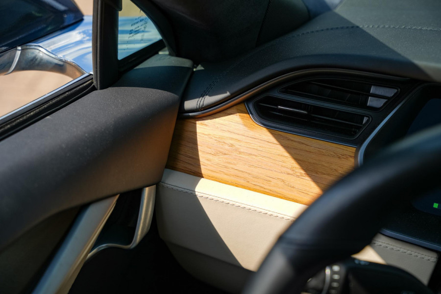 Tesla Model S Long Range Pano Navi Parkeersensoren 19"L.M. Stuurverw.