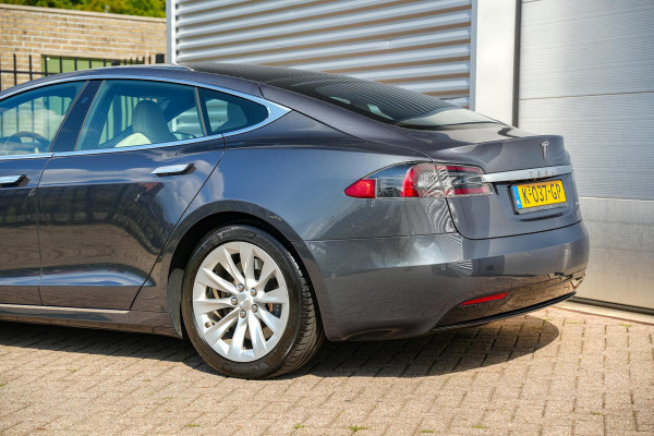 Tesla Model S Long Range Pano Navi Parkeersensoren 19"L.M. Stuurverw.