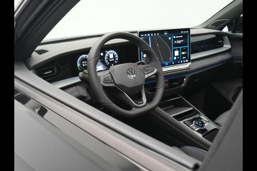 Volkswagen Tayron 1.5 eHybrid 272 6DSG R-Line Edition Automaat | Black Style Pakket
