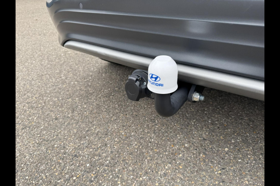 Hyundai Kona EV Premium 64 kWh 3-FASE LADER | ORIGINEEL NL AUTO MET NAP | SCHUIFDAK | LEDER | STOELVERWARMING & VERKOELING | HEAD-UP DISPLAY | AFN.TREKHAAK | RIJKLAAR MET 12 MAANDEN BOVAG GARANTIE!