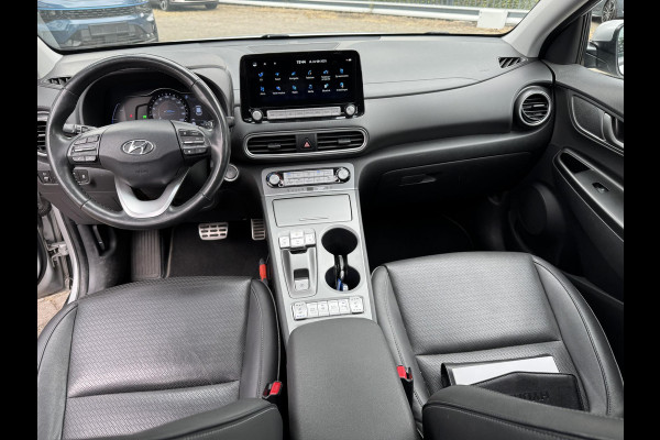 Hyundai Kona EV Premium 64 kWh 3-FASE LADER | ORIGINEEL NL AUTO MET NAP | SCHUIFDAK | LEDER | STOELVERWARMING & VERKOELING | HEAD-UP DISPLAY | AFN.TREKHAAK | RIJKLAAR MET 12 MAANDEN BOVAG GARANTIE!