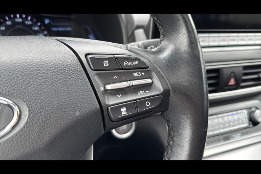 Hyundai Kona EV Premium 64 kWh 3-FASE LADER | ORIGINEEL NL AUTO MET NAP | SCHUIFDAK | LEDER | STOELVERWARMING & VERKOELING | HEAD-UP DISPLAY | AFN.TREKHAAK | RIJKLAAR MET 12 MAANDEN BOVAG GARANTIE!