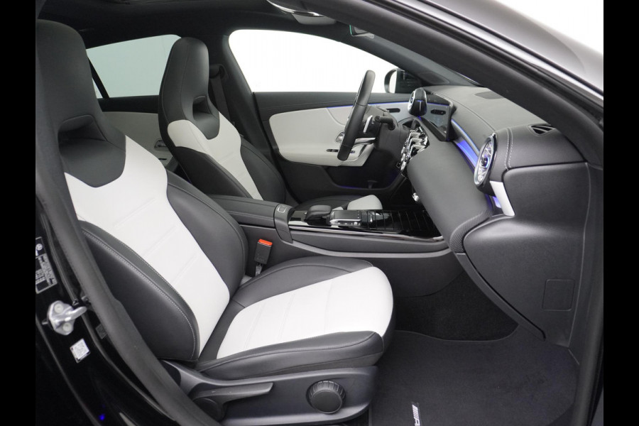Mercedes-Benz CLA-Klasse Shooting Brake 250 e AMG Line VAN: 36.900,- VOOR: 33.330,- UW HERFSTVOORDEEL: 3.570,- PHEV PLUG-IN HYBRIDE | 1e EIGENAAR | UNIEKE KM-STAND | LEDER | PANORAMADAK | CAMERA | AMBIENT SFEERVERLICHTING | RIJKLAAR GELEVERD INCL. 12 MAANDEN BOVAG GARANTIE