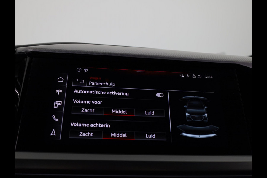 Audi Q4 e-tron 35 Launch edition Advanced 55 kWh 170pk | Matrix Led | Warmtepomp | Stoelverwarming | Parkeersensoren voor en achter