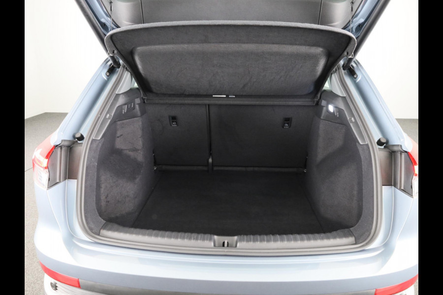 Audi Q4 e-tron 35 Launch edition Advanced 55 kWh 170pk | Matrix Led | Warmtepomp | Stoelverwarming | Parkeersensoren voor en achter