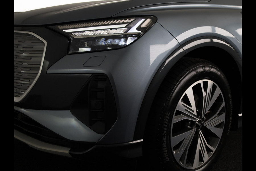 Audi Q4 e-tron 35 Launch edition Advanced 55 kWh 170pk | Matrix Led | Warmtepomp | Stoelverwarming | Parkeersensoren voor en achter