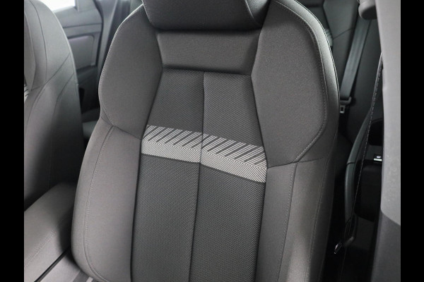 Audi Q4 e-tron 35 Launch edition Advanced 55 kWh 170pk | Matrix Led | Warmtepomp | Stoelverwarming | Parkeersensoren voor en achter