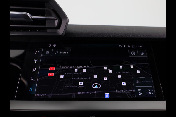 Audi A3 Sportback 35 TFSI Business edition 150 pk | Navigatie | Parkeersensoren achter | Adaptieve cruise control | Apple Carplay/Android Auto |