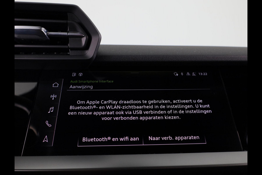 Audi A3 Sportback 35 TFSI Business edition 150 pk | Navigatie | Parkeersensoren achter | Adaptieve cruise control | Apple Carplay/Android Auto |