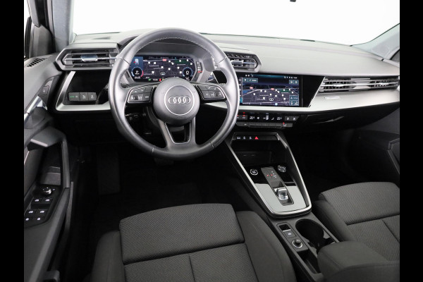 Audi A3 Sportback 35 TFSI Business edition 150 pk | Navigatie | Parkeersensoren achter | Adaptieve cruise control | Apple Carplay/Android Auto |