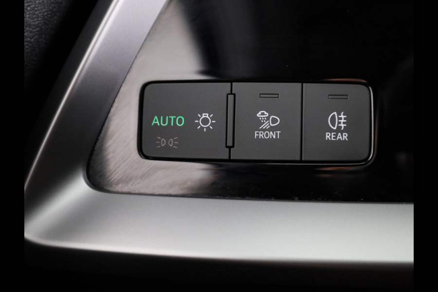 Audi A3 Sportback 35 TFSI Business edition 150 pk | Navigatie | Parkeersensoren achter | Adaptieve cruise control | Apple Carplay/Android Auto |