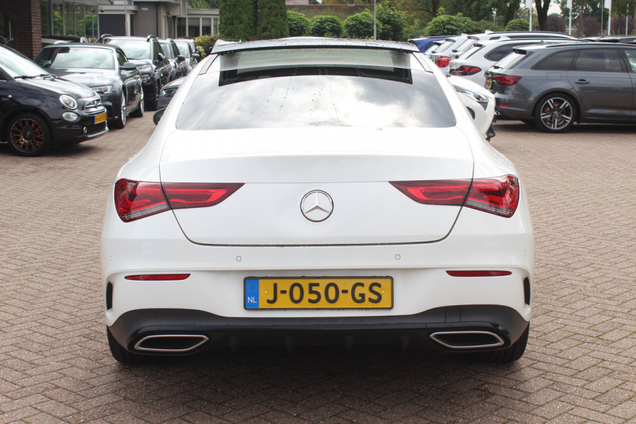 Mercedes-Benz CLA-Klasse 200 Business Solution AMG / Panoramadak / Camera / Memory seats / 18'' / Keyless / Matrix LED / Dodehoek / DAB / Stoelverwarming / Cruise Control