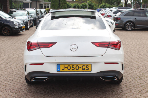 Mercedes-Benz CLA-Klasse 200 Business Solution AMG / Panoramadak / Camera / Memory seats / 18'' / Keyless / Matrix LED / Dodehoek / DAB / Stoelverwarming / Cruise Control