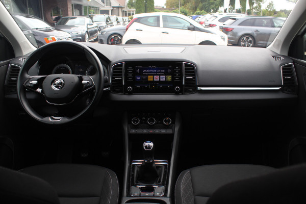 Škoda Karoq 1.0 TSI Business Edition / Trekhaak / Camera / Navigatie / Keyless / 16'' / Stoelverwarming / DAB / Cruise Control