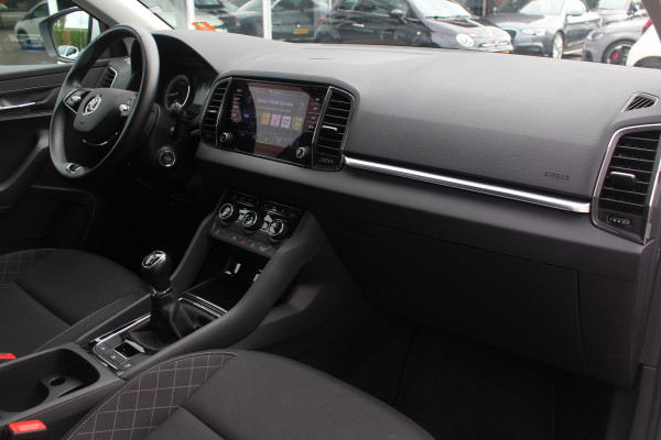 Škoda Karoq 1.0 TSI Business Edition / Trekhaak / Camera / Navigatie / Keyless / 16'' / Stoelverwarming / DAB / Cruise Control
