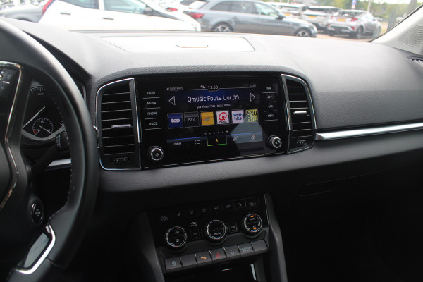 Škoda Karoq 1.0 TSI Business Edition / Trekhaak / Camera / Navigatie / Keyless / 16'' / Stoelverwarming / DAB / Cruise Control