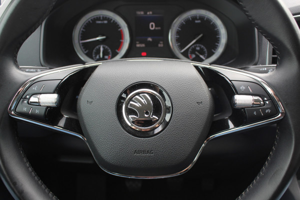 Škoda Karoq 1.0 TSI Business Edition / Trekhaak / Camera / Navigatie / Keyless / 16'' / Stoelverwarming / DAB / Cruise Control