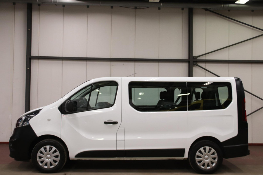 Opel Vivaro Combi PERSONENVERVOER 9 LEASE 258 EURO PER MAAND Opel Vivaro Combi PERSONENVERVOER 9 LEASE 366 EURO PER MAAND