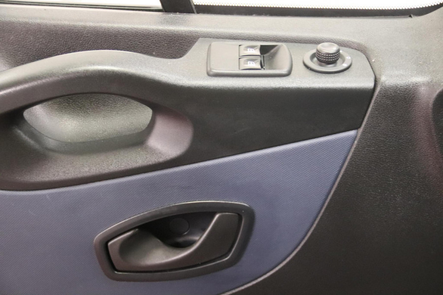 Opel Vivaro Combi PERSONENVERVOER 9 LEASE 258 EURO PER MAAND Opel Vivaro Combi PERSONENVERVOER 9 LEASE 366 EURO PER MAAND