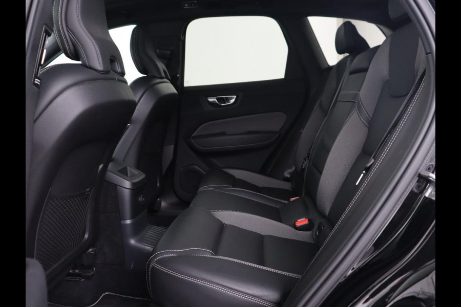 Volvo XC60 2.0 Recharge T8 AWD R Design | Panoramadak | Trekhaak | Stoel & stuurverwarming | Camera | Adaptive cruise | Harman/Kardon | Carplay | Memory | Half leder | PHEV | Plug In