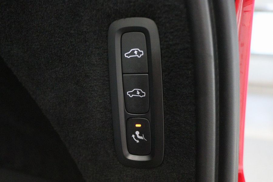 Volvo XC90 2.0 T8 Recharge Long Range AWD R-Design Panoramadak, Luchtvering, Bower & Wilkens, 360° Camera, Head-Up, Trekhaak