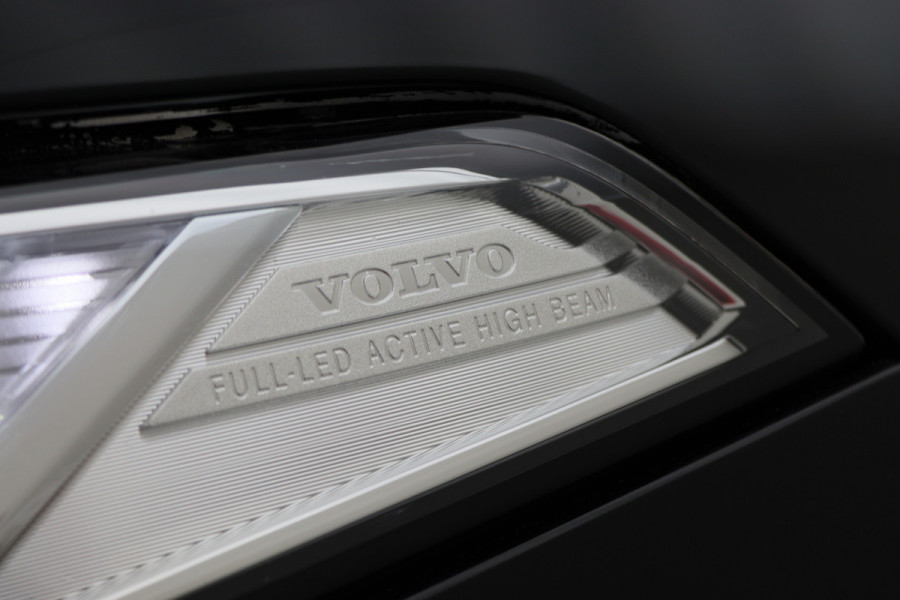 Volvo XC90 2.0 T8 Recharge Long Range AWD R-Design Panoramadak, Luchtvering, Bower & Wilkens, 360° Camera, Head-Up, Trekhaak