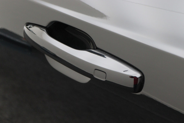 Volvo XC90 2.0 T8 Recharge Long Range AWD R-Design Panoramadak, Luchtvering, Bower & Wilkens, 360° Camera, Head-Up, Trekhaak