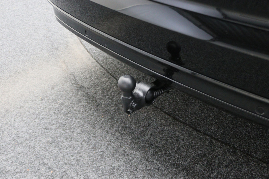 Volvo XC90 2.0 T8 Recharge Long Range AWD R-Design Panoramadak, Luchtvering, Bower & Wilkens, 360° Camera, Head-Up, Trekhaak