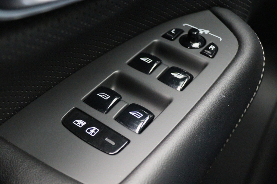 Volvo XC90 2.0 T8 Recharge Long Range AWD R-Design Panoramadak, Luchtvering, Bower & Wilkens, 360° Camera, Head-Up, Trekhaak
