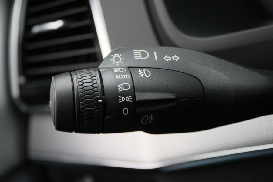 Volvo XC90 2.0 T8 Recharge Long Range AWD R-Design Panoramadak, Luchtvering, Bower & Wilkens, 360° Camera, Head-Up, Trekhaak