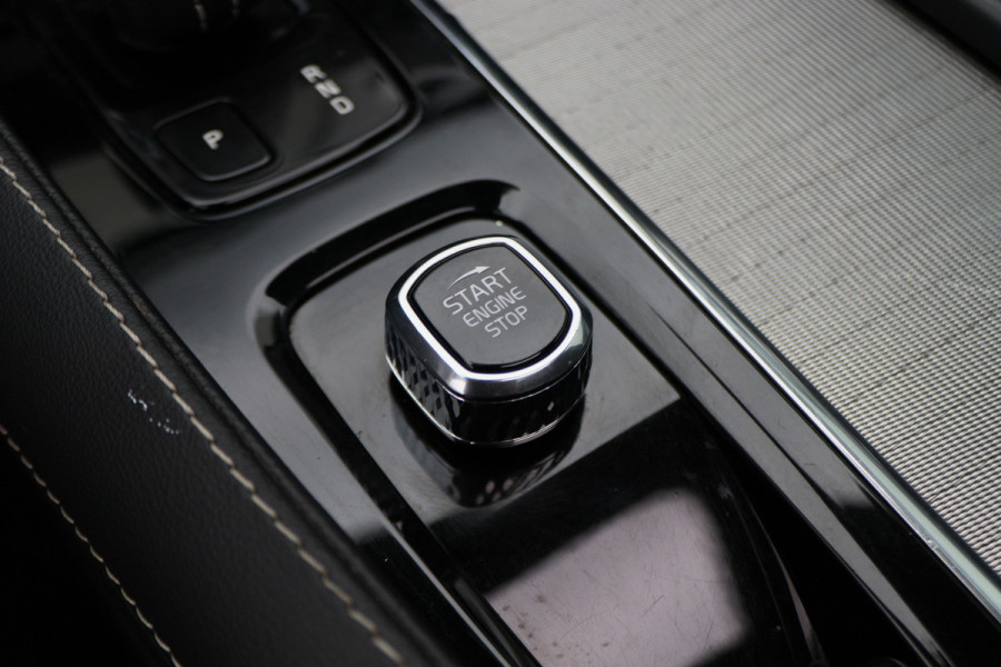 Volvo XC90 2.0 T8 Recharge Long Range AWD R-Design Panoramadak, Luchtvering, Bower & Wilkens, 360° Camera, Head-Up, Trekhaak
