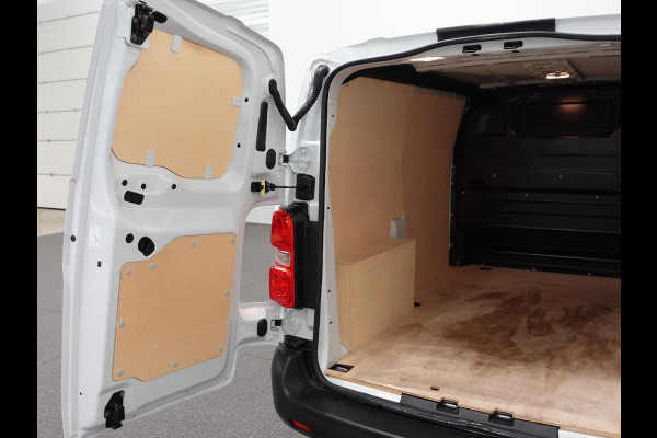 Opel Vivaro 2.0 CDTI L2H1 145PK Edition Automaat Airco  App connect Trekhaak Navigatie Cruise