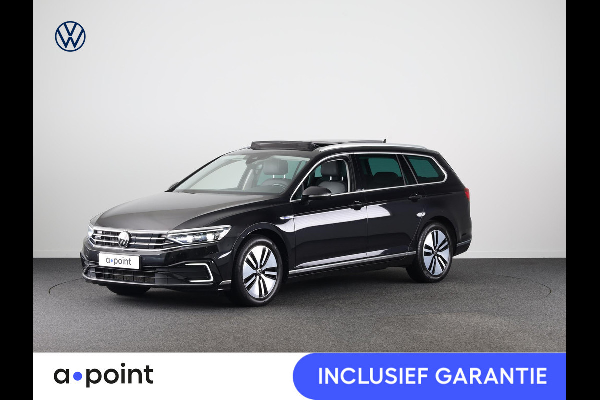 Volkswagen Passat 1.4 TSI PHEV GTE Style 218 pk Automaat (DSG) | Navigatie | Panoramadak | Parkeersensoren (Park assist) | Achteruitrijcamera | Matrix LED koplampen | Stoelverwarming v/a |