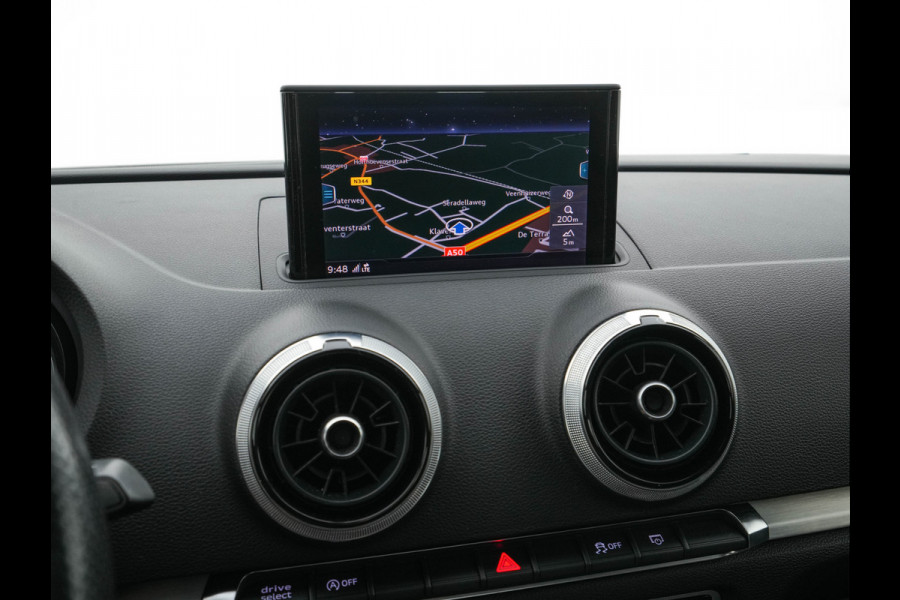 Audi A3 Sportback 1.5 TFSI CoD S-Line-Sportpack Edition Aut. *FULL-LED | LEATHER-FABRIC | NAVI-FULLMAP | SPORT-SEATS | AUDI-SOUND | ECC | PDC | PRIVACY-GLASS | CRUISE | 18''ALU*