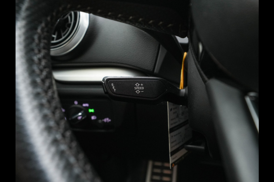 Audi A3 Sportback 1.5 TFSI CoD S-Line-Sportpack Edition Aut. *FULL-LED | LEATHER-FABRIC | NAVI-FULLMAP | SPORT-SEATS | AUDI-SOUND | ECC | PDC | PRIVACY-GLASS | CRUISE | 18''ALU*